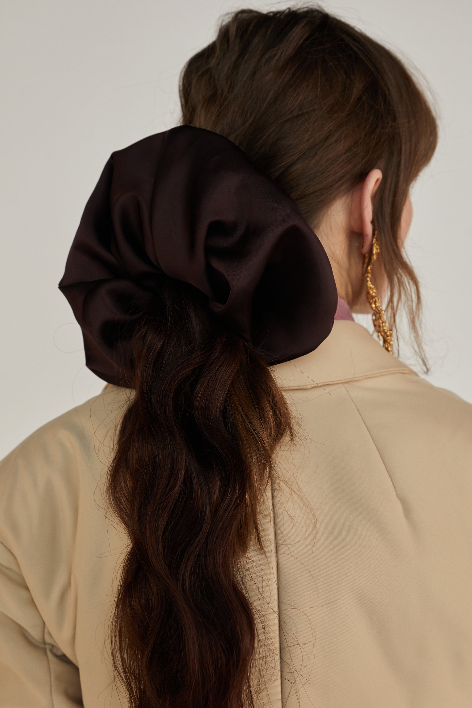 SARHA SCRUNCHIE