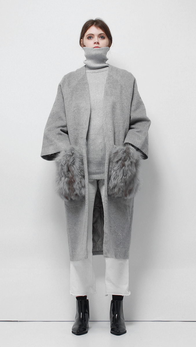 Sophy Fox Fur Coat – L O É I L