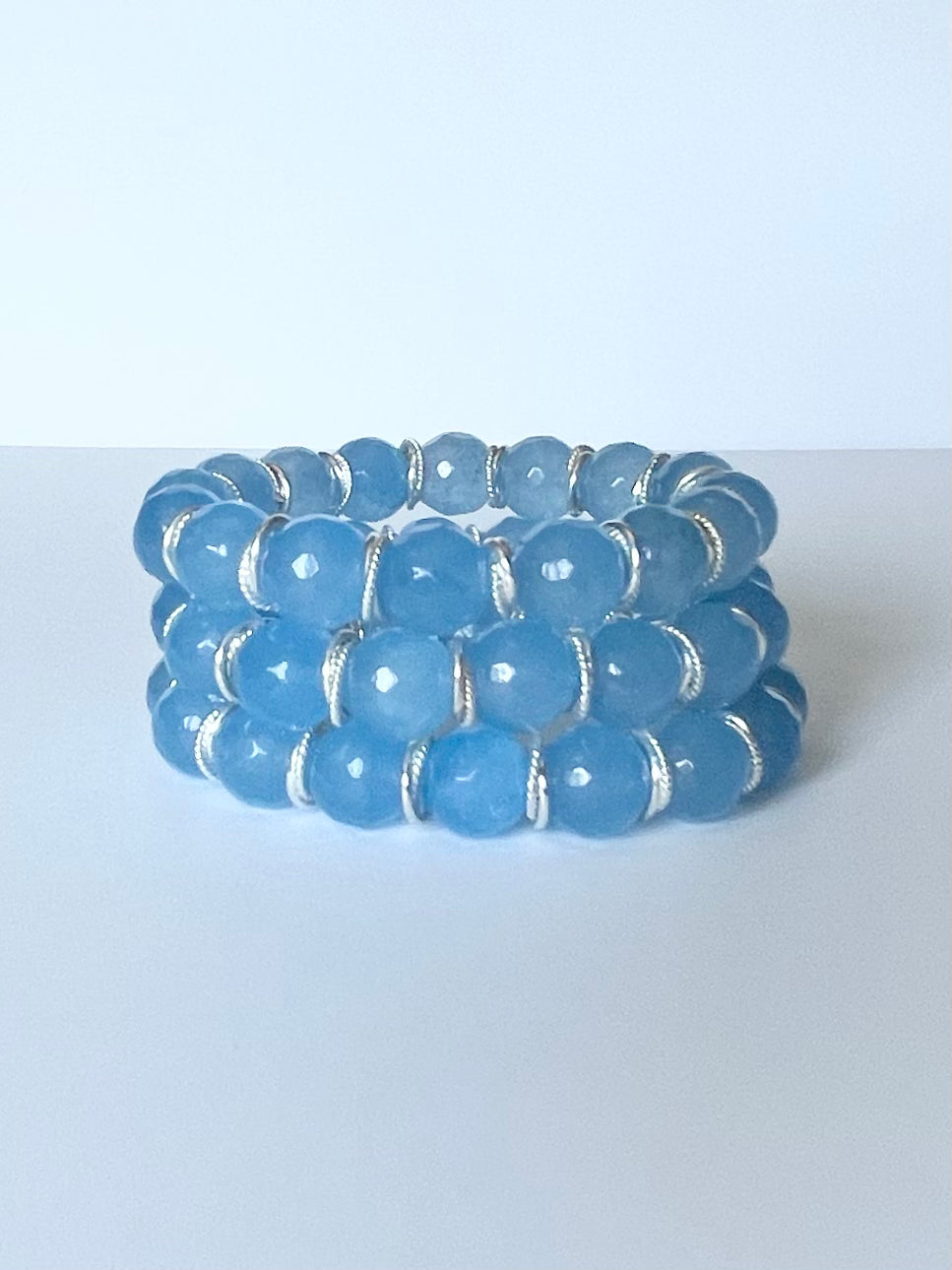 blue-quartz-loop-bracelet