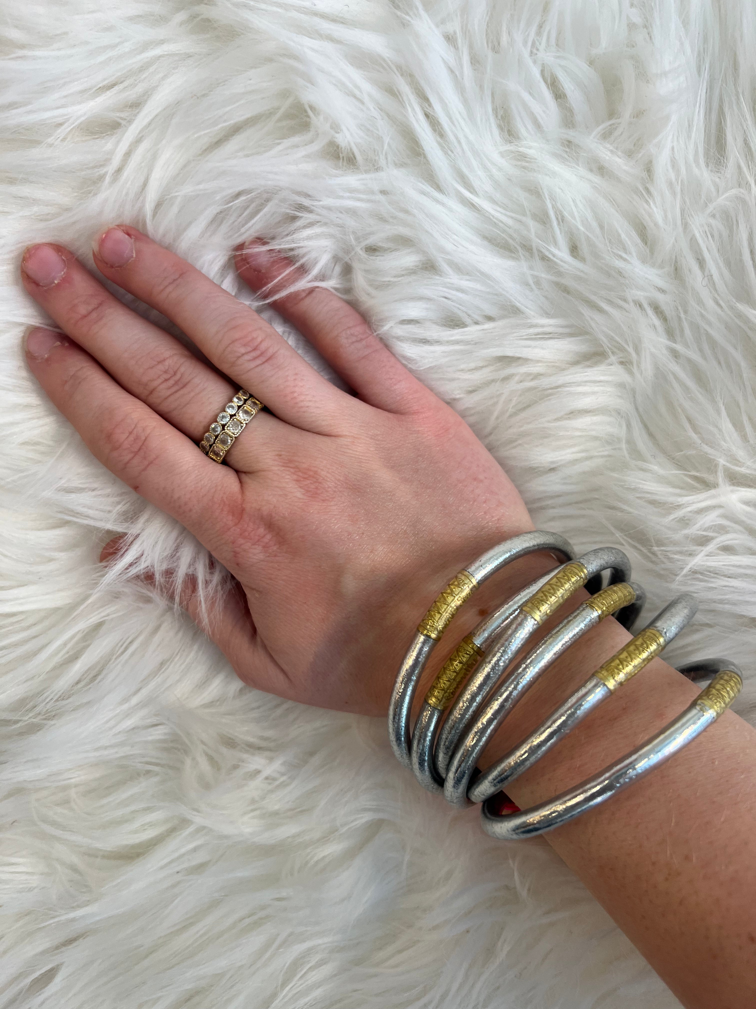 SILVER ALL WEATHER BANGLES® (SET OF 6) - SERENITY PRAYER