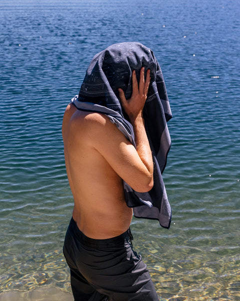 Drying off with travel towel