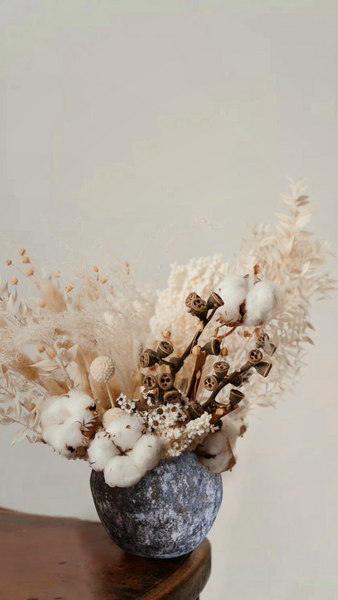 Vaso natalizio - La Terra Cruda - Composizione con fiori di cotone