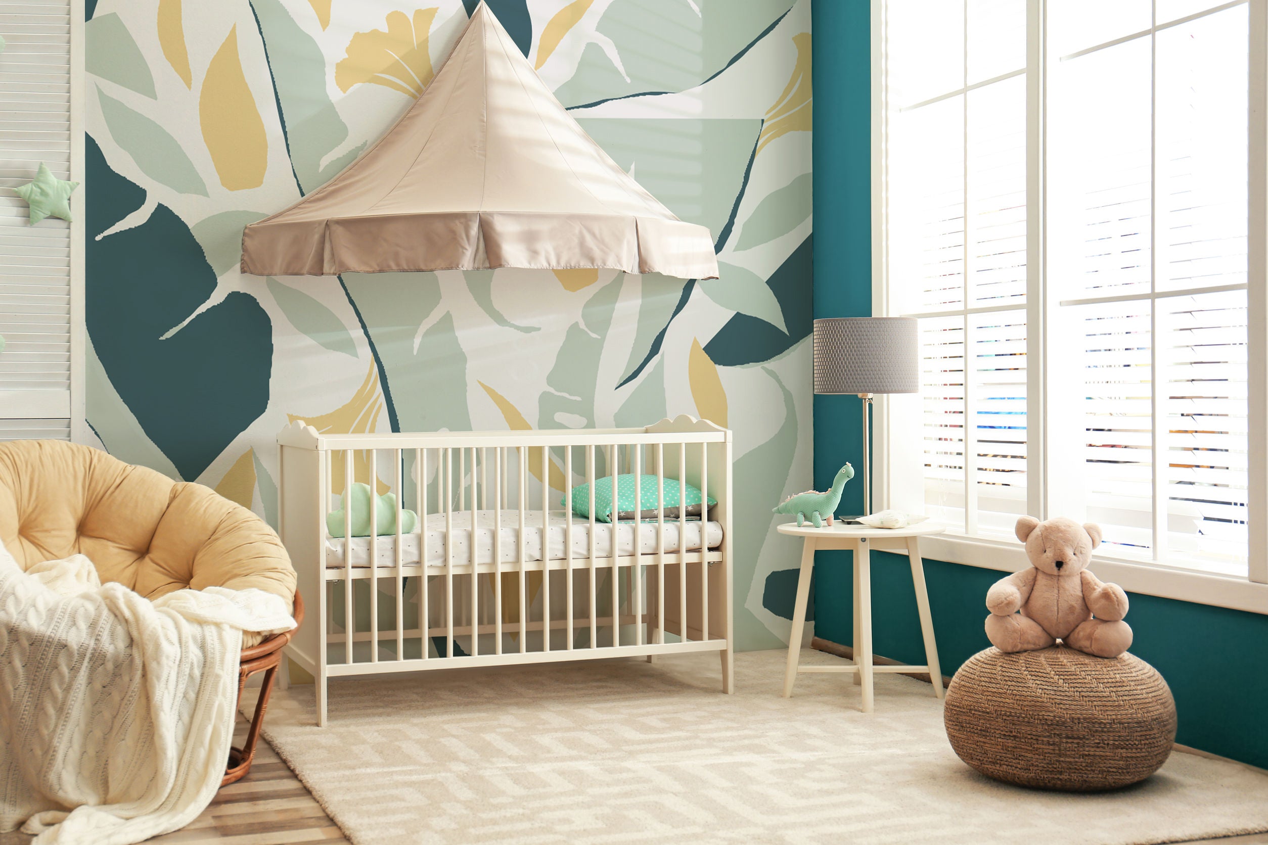 Nursery room wall mural for kids 