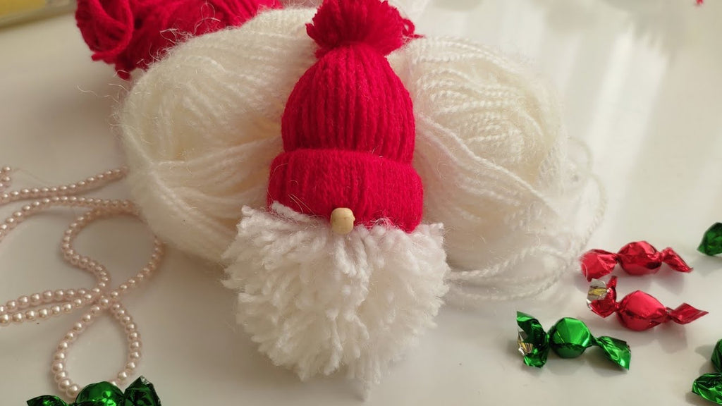 fabriquer votre Père Noel en pompon de laine