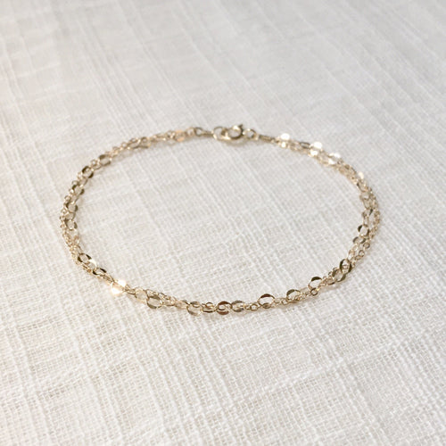 Delicate 9ct Yellow Gold Six Leaf Branch Bracelet