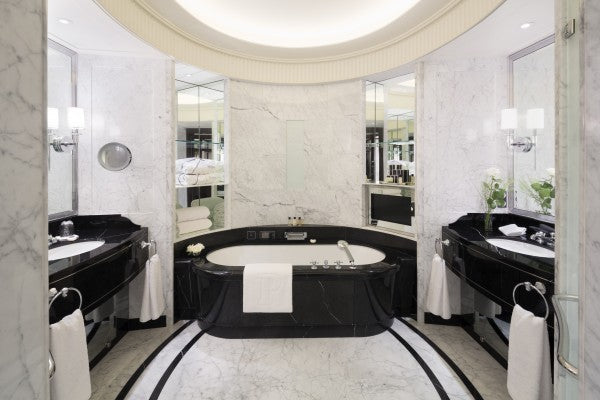 Peninsula Paris Bathroom