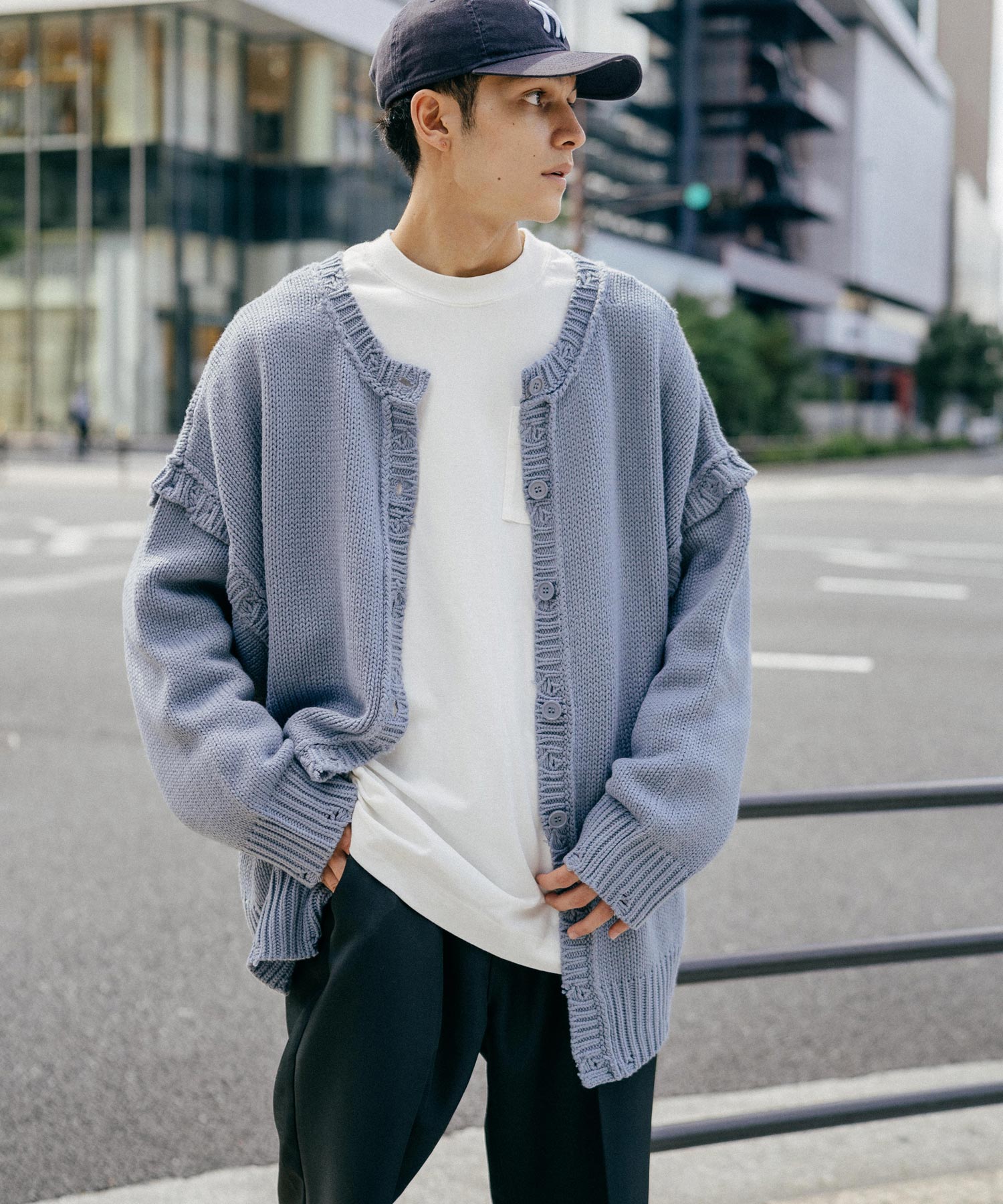 最安の新品 VINTAGE Bulky Knit Cardigan ダメージ加工カーディガン