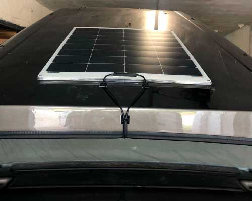 placa solar en techo furgoneta camper