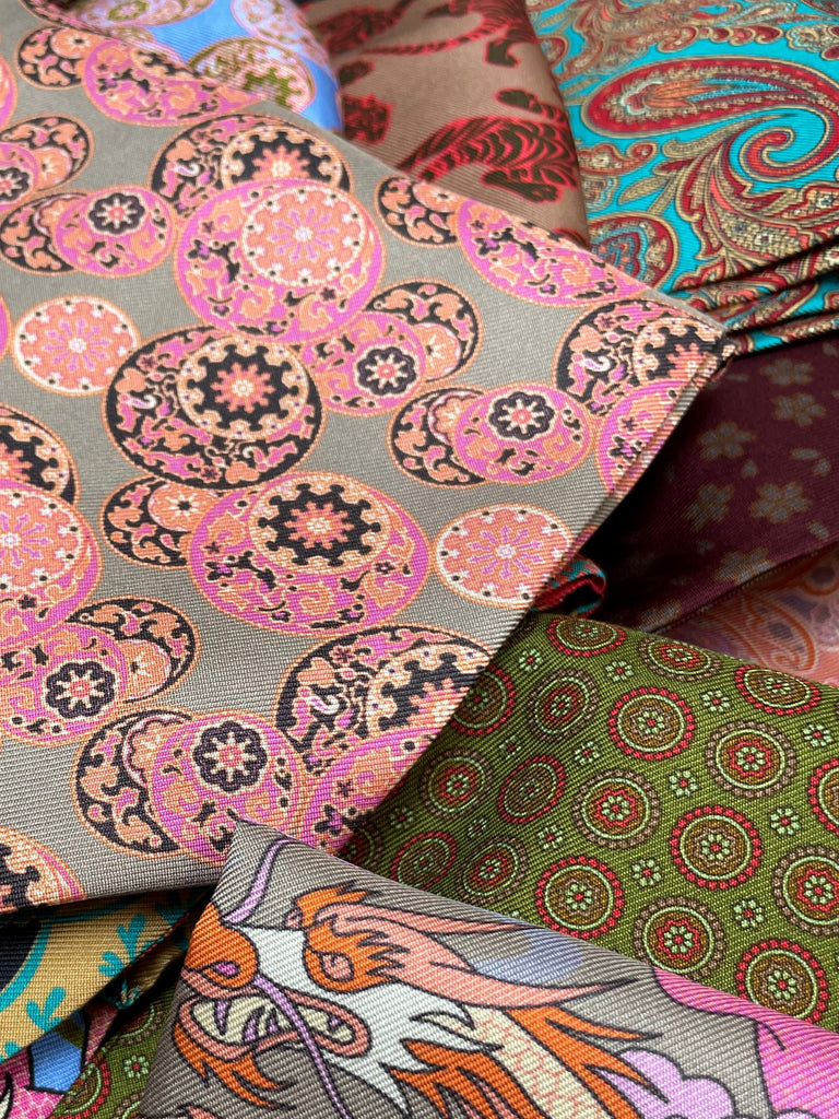 WATATSUMI - Printed Silk Day Cravat - Cravat Club London