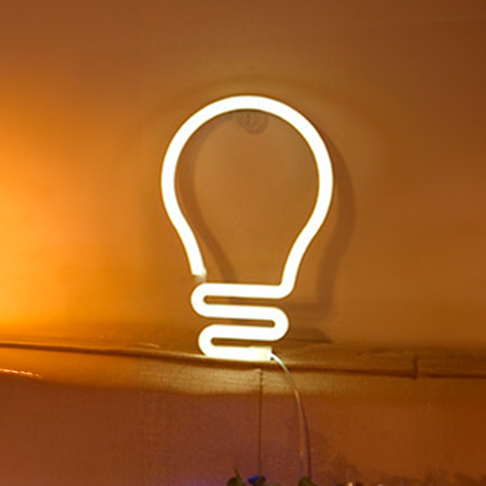 Se Lampe Neon LED Lys Hvid hos Geek´d