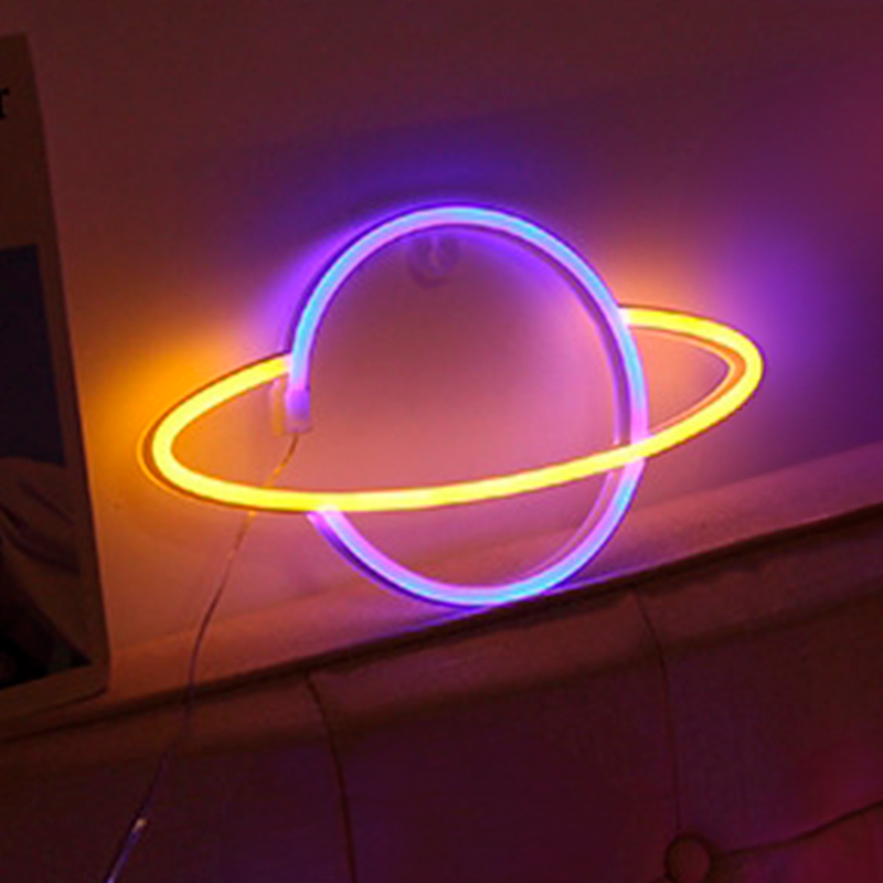 Se Planet Neon LED Lampe Blå Gul hos Geek´d