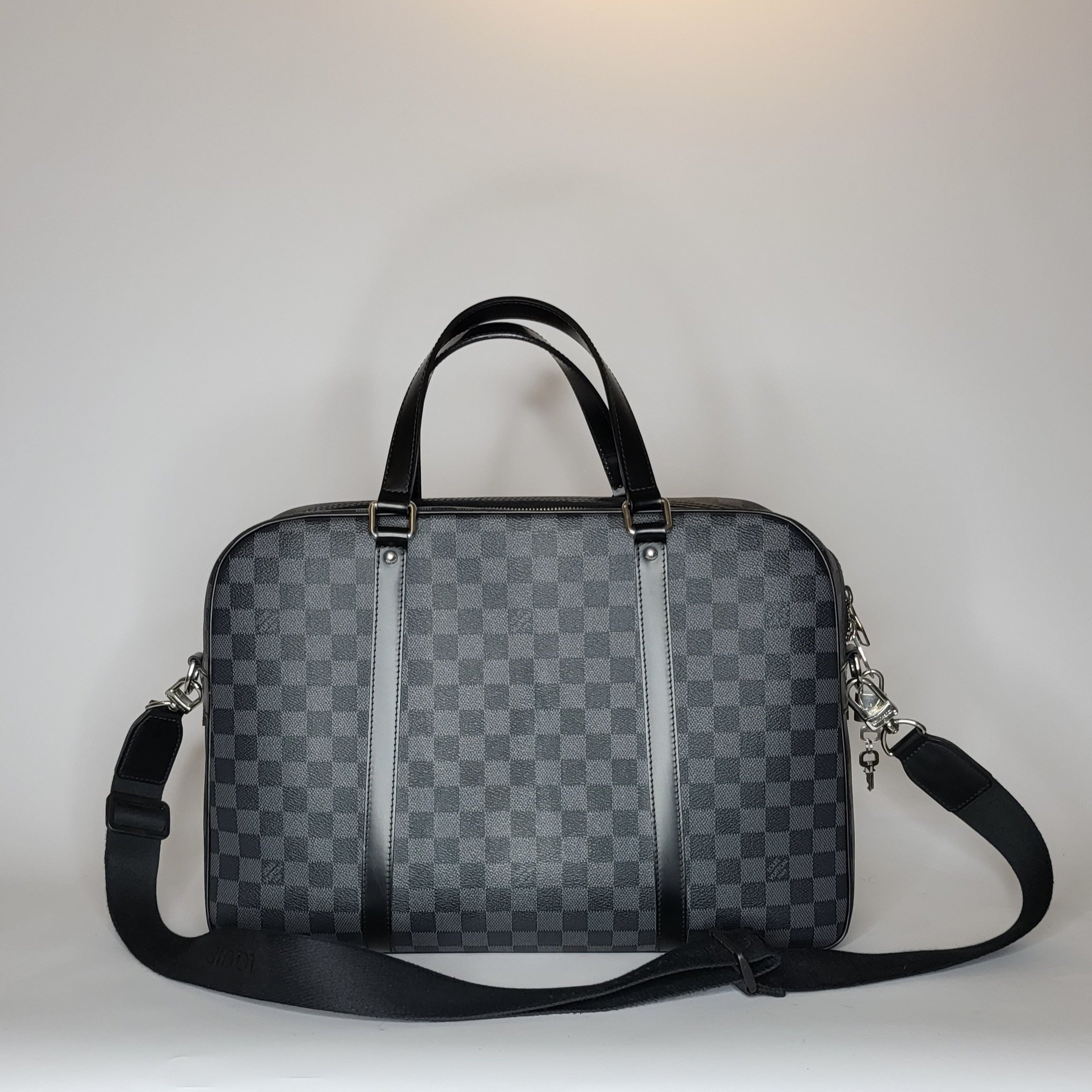 Louis Vuitton Scott Messenger Bag Damier Graphite - ShopStyle