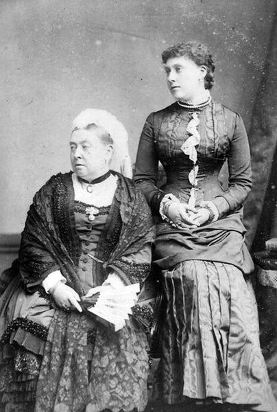 Victorians Facts for Children - Queen Victoria with her Daughter