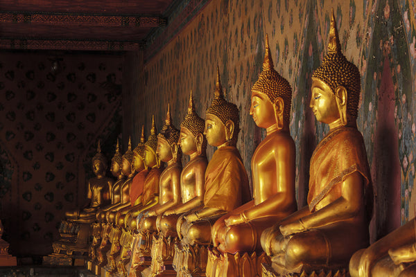 Golden Buddha statues