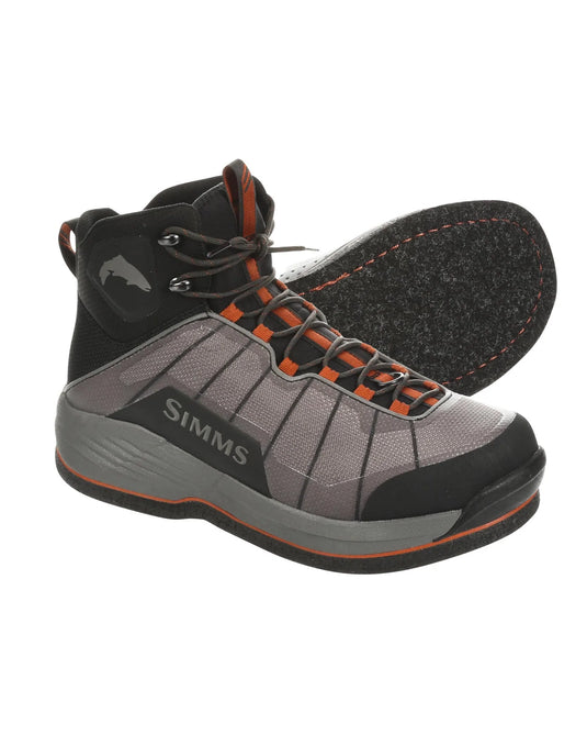 Simms G3 Boots & Flyweight Vest Pack