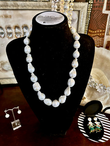 Necklace, Pink Baroque Freshwater Pearl Strand, 14KW 