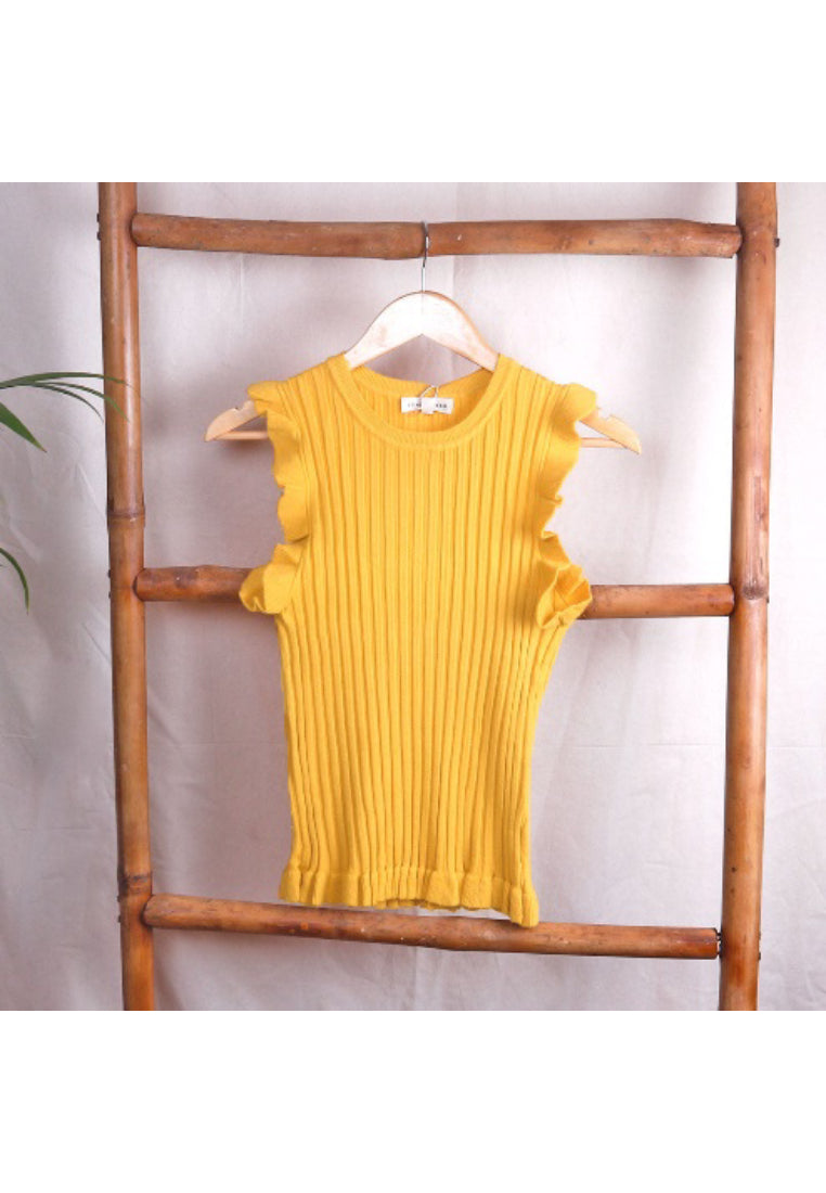 SLEEVELESS KNITTED FRILL TOP IN YELLOW