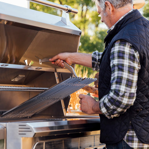Fall grilling with the Muscle Grill and the Hybrid Grilling Series