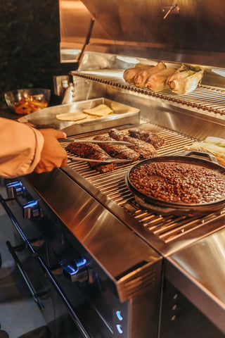 With plenty of grilling surface, cook a whole meal at once with room to spare