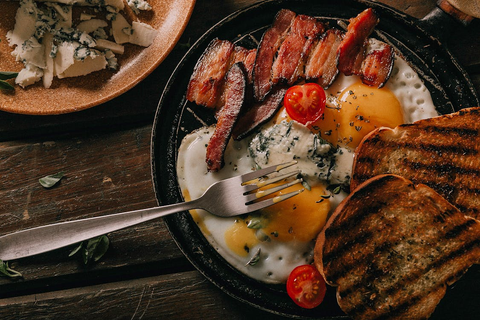 toasts and eggs on plate