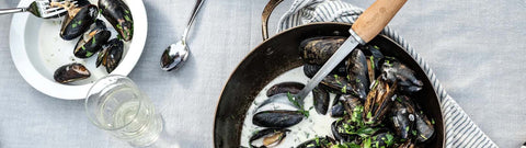 Carbon Steel Pan With Mussels