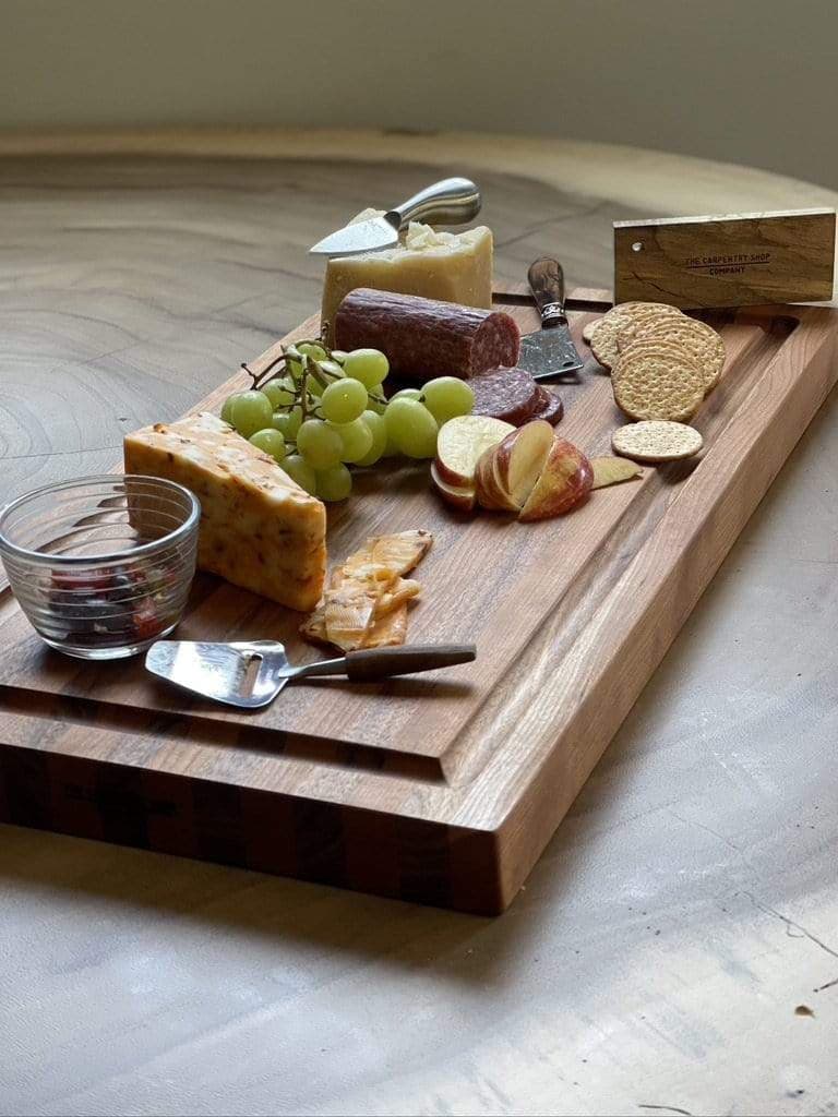 Striped Cutting Board – Walnut and Maple – Rockford Woodcrafts