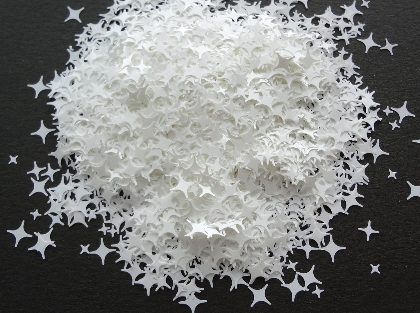 Glow In The Dark Star Glitter, 5mm – decopopshop