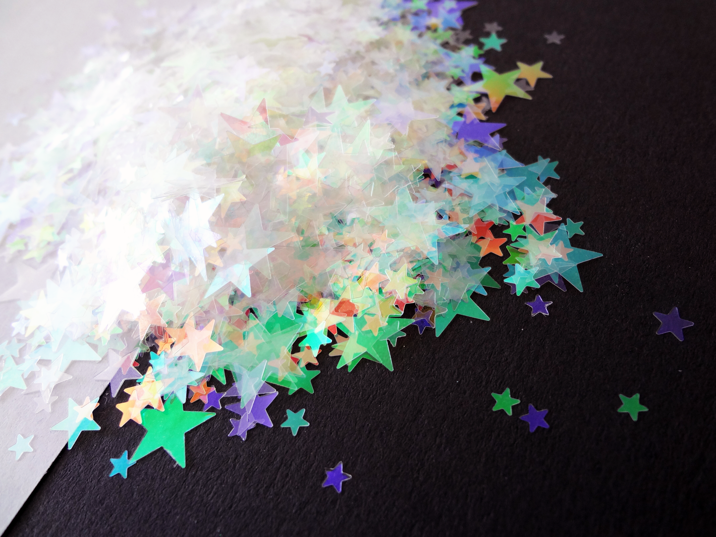 The North Star Glow In The Dark Glitter – Glitter Lambs