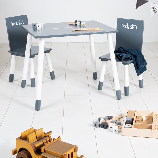 Kindersitzgruppe \'Woody\' - 2 Stühle & 1 Tisch - Weiß lackiert - Holzde –  roba