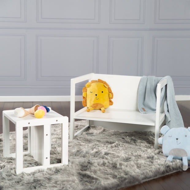 Kindertisch, aus Massivholz und MDF, mit farbig lackierter Tischplatte –  roba