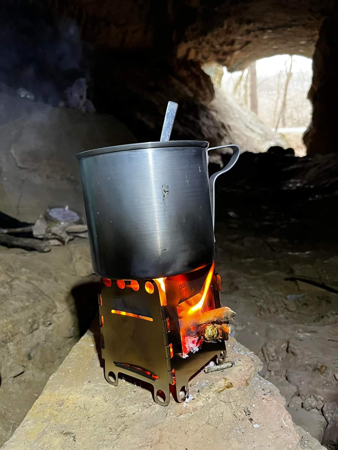 Quick Survive QuickSurvive Portable Mini Wood Burning Survival Stove