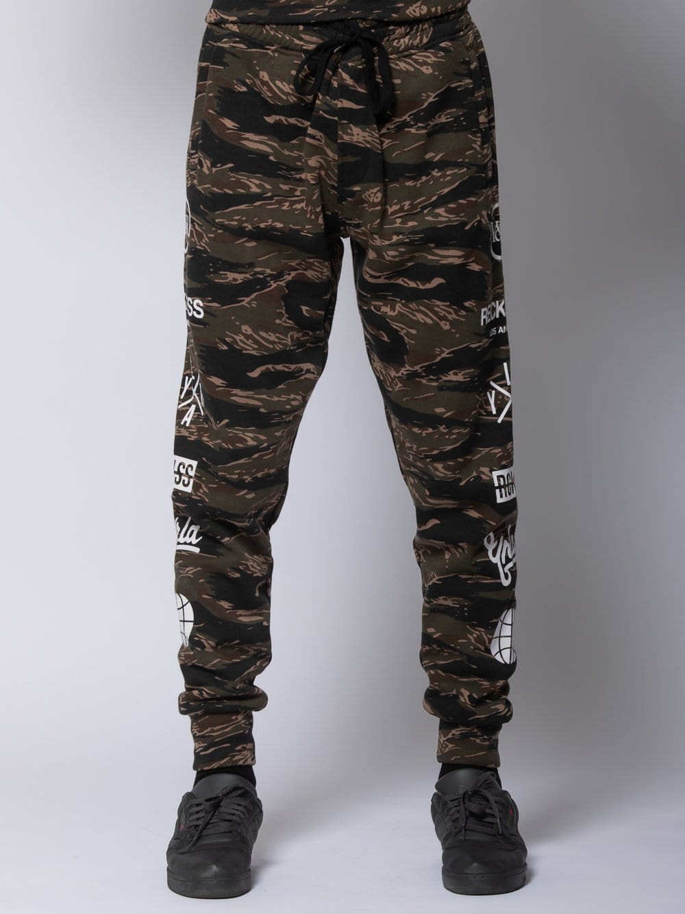 camo fleece sweatpants