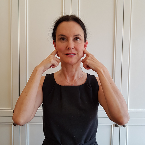 jaw exercise facial yoga