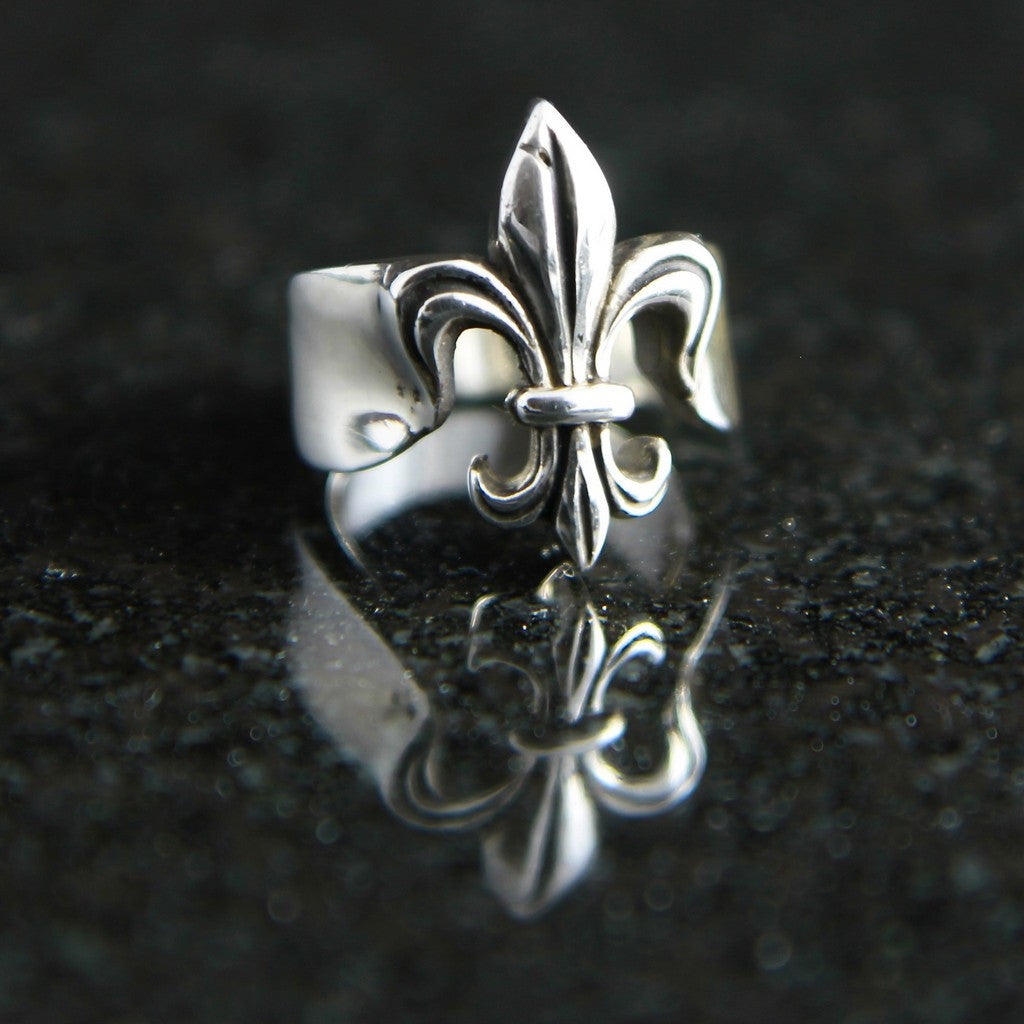 Fleur-de-Lis Women's Ring – JL McKinney Designs