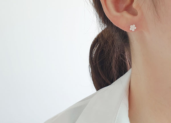 [92.5 Silver] Daffodils Petit Stud Earrings-holiholic.com