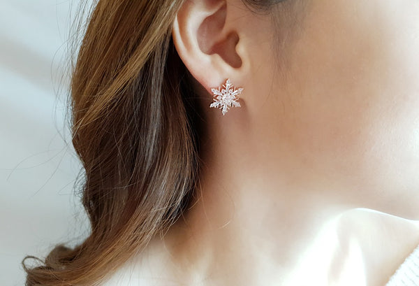 [92.5 Silver] Snow Flower Stud Earrings-holiholic.com