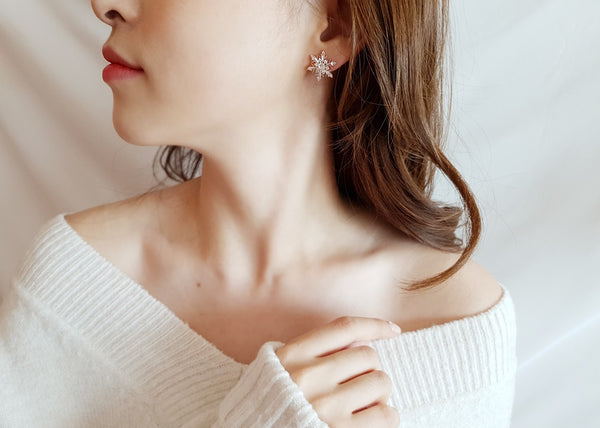 [92.5 Silver] Snow Flower Stud Earrings-holiholic.com