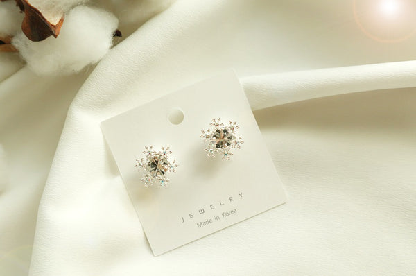 [92.5 Silver] Snow Princess Stud Earrings-holiholic.com