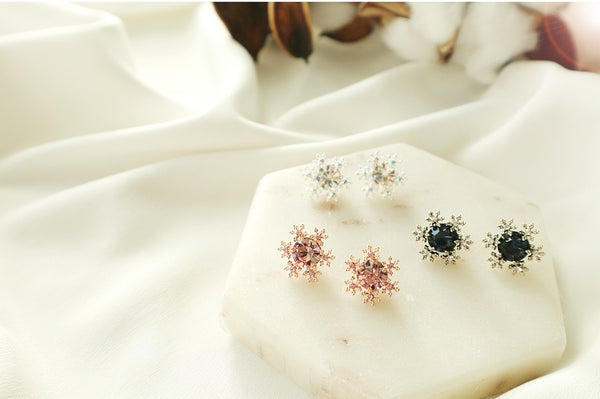 [92.5 Silver] Snow Princess Stud Earrings-holiholic.com