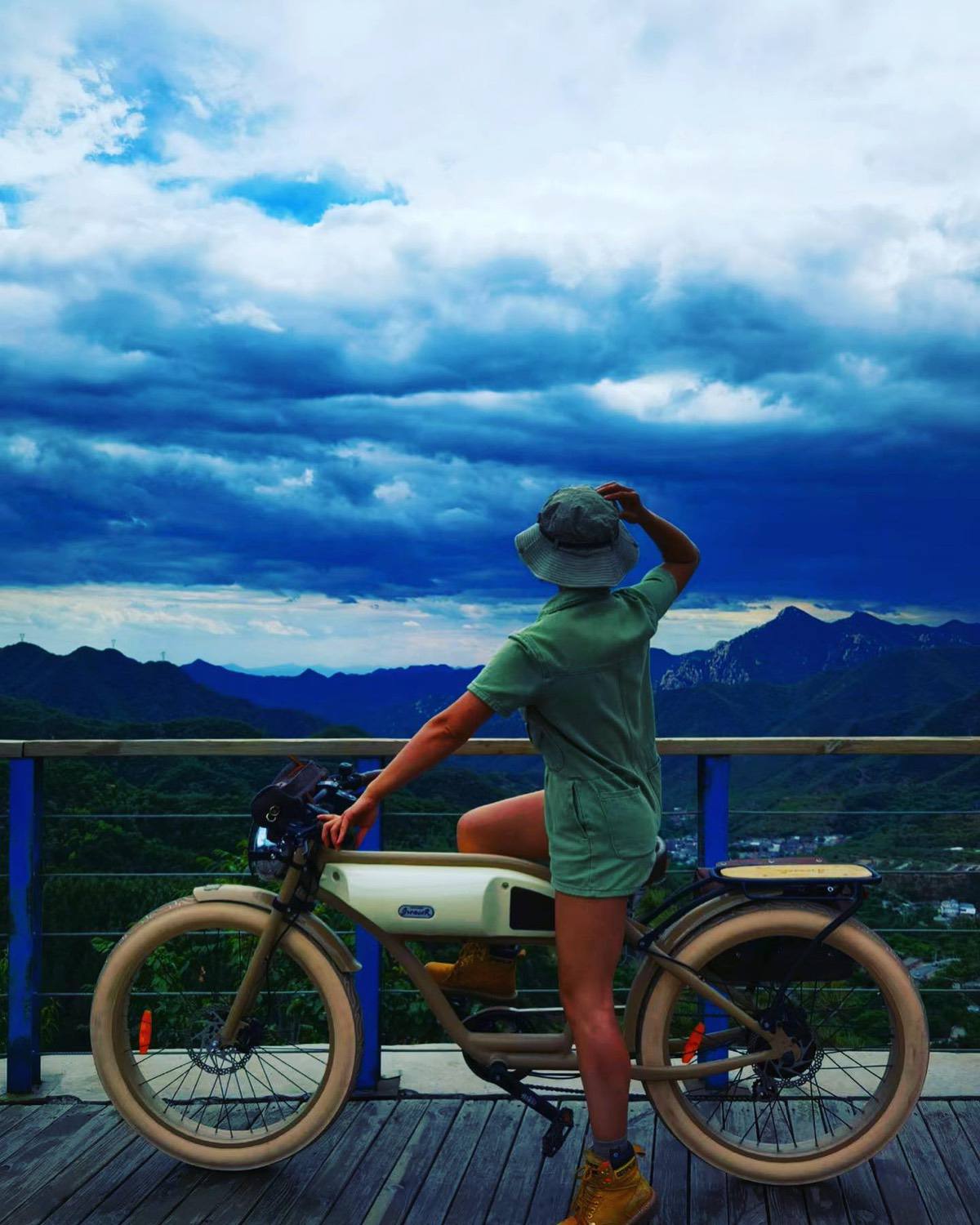 Person on Michael Blast eBike looking at mountains