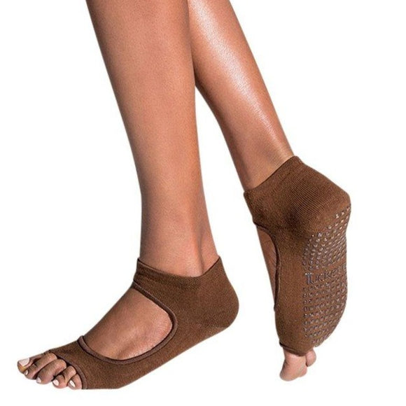 Women's Grip Socks - Pilates l Yoga l Barre - Dark Olive Skin Color –  Tucketts™