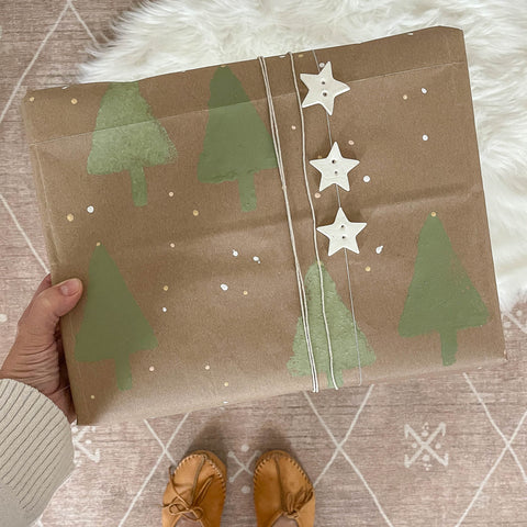Eco-friendly recycled custom wrapping paper to green your holidays