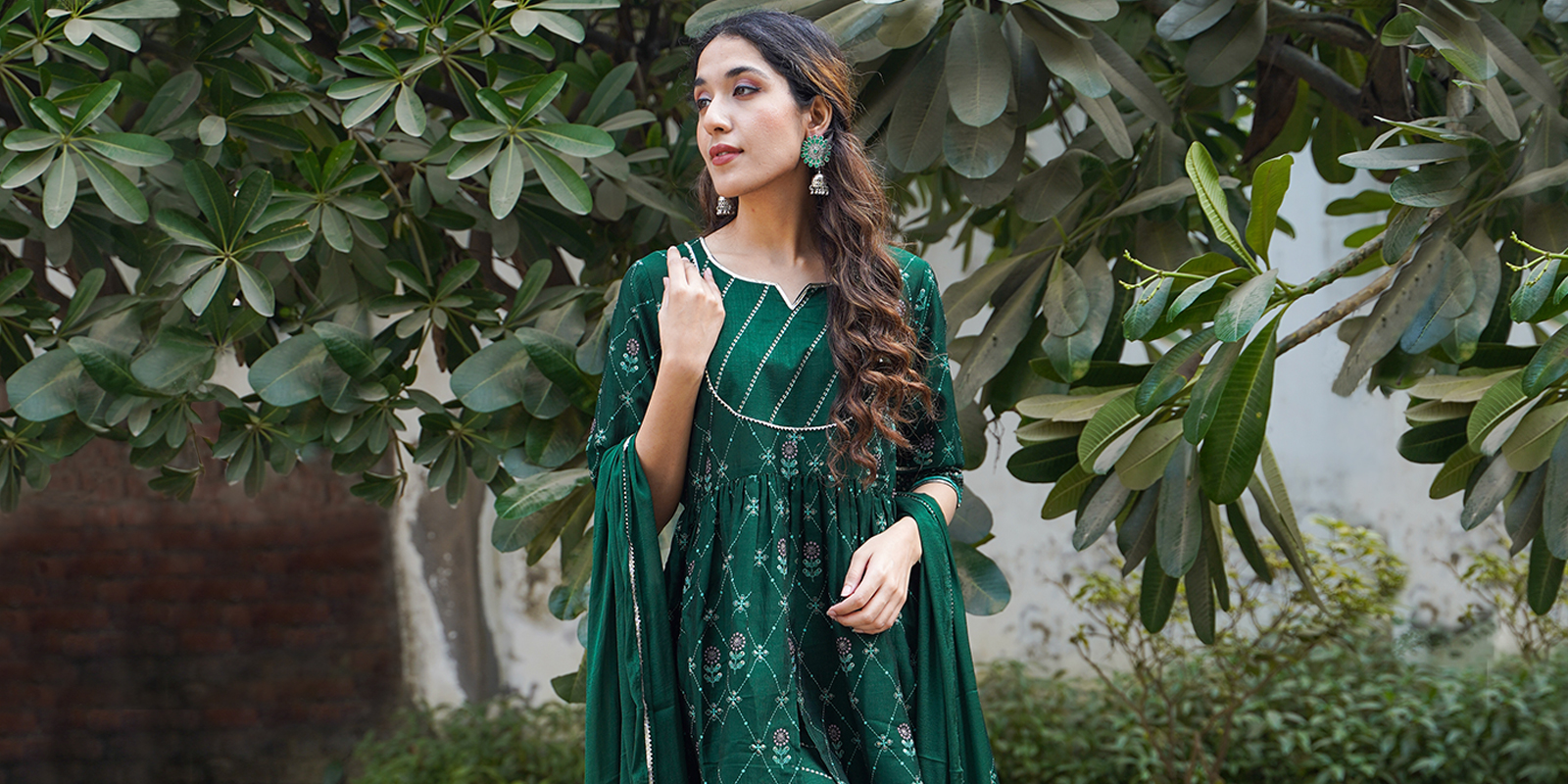 Shop Plain Silk Suit Designs for Women Online from India's Luxury Designers  2024