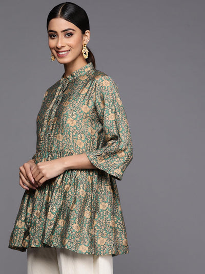 Ladies Band Collar Designer Kurti, Occasion : Casual Wear, Party Wear, Size  : M, XL at Rs 1,000 / Piece in Surat