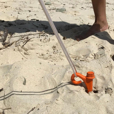 GroundGrabba-screw-in-beach-sand-pegs-002