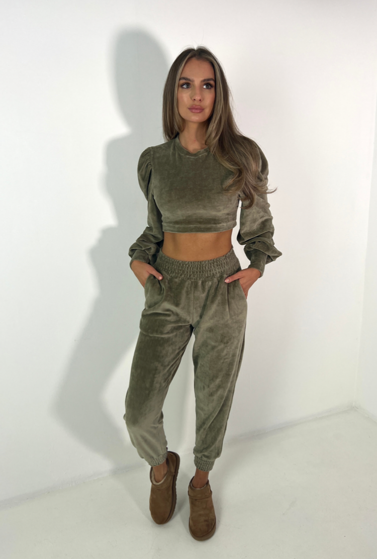 ZIP UP Tracksuit Set with Wide Leg Joggers in Velour – Etoile Luxe