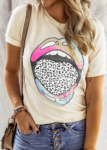 Beige Tie-Dye Leopard Lip Cute Graphic Tee for Women