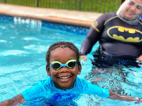 Three Things to Look for In a Swim Instructor – Frogglez Swimming Goggles
