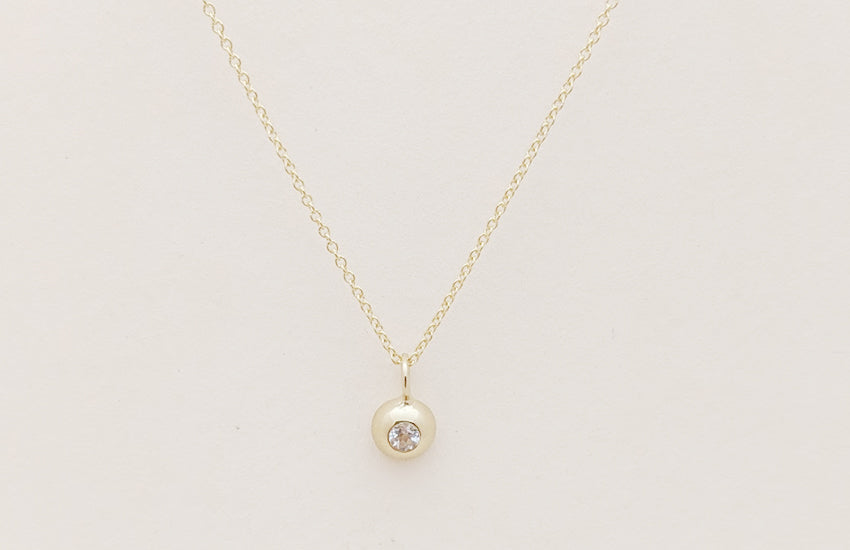 Point of Light Necklace – Little Gold
