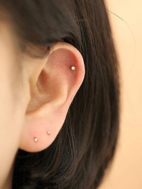 14K gold Mini Cubic Star cartilage earring 20g – MinimalBijoux